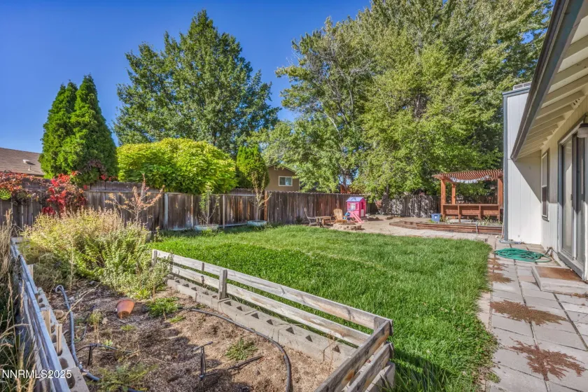 2002 Wabash, Sparks, Nevada 89434, 4 Bedrooms Bedrooms, ,2 BathroomsBathrooms,Residential,Residential,Wabash,250057039