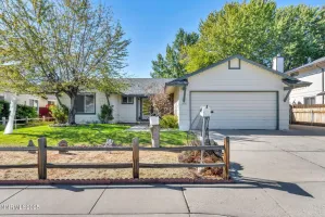 2002 Wabash, Sparks, Nevada 89434, 4 Bedrooms Bedrooms, ,2 BathroomsBathrooms,Residential,Residential,Wabash,250057039
