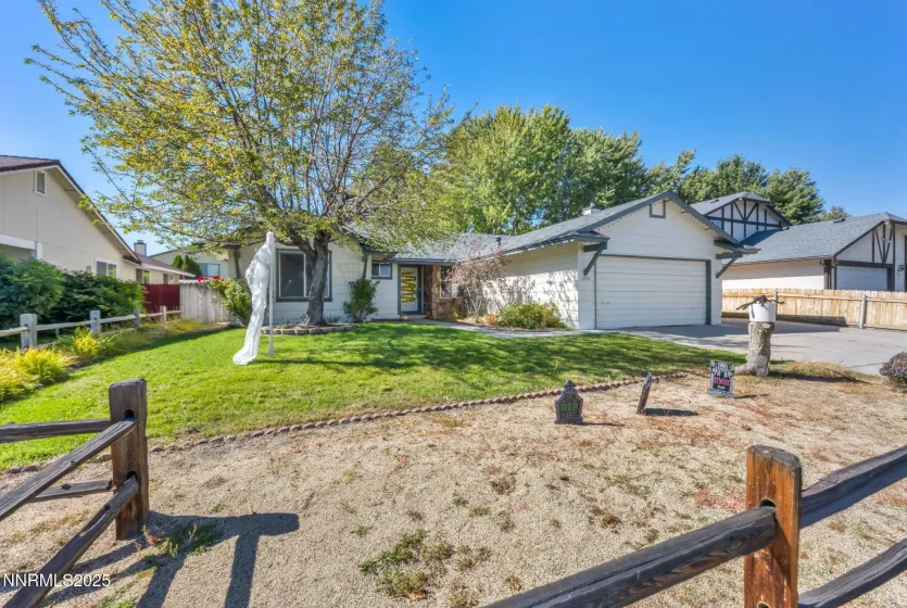 2002 Wabash, Sparks, Nevada 89434, 4 Bedrooms Bedrooms, ,2 BathroomsBathrooms,Residential,Residential,Wabash,250057039