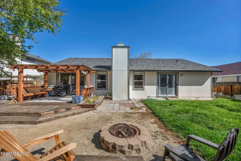 2002 Wabash, Sparks, Nevada 89434, 4 Bedrooms Bedrooms, ,2 BathroomsBathrooms,Residential,Residential,Wabash,250057039
