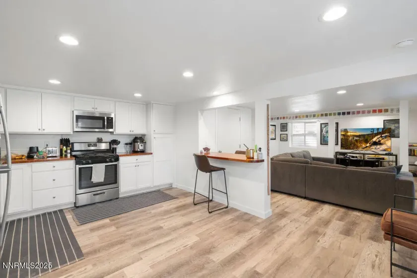 529 Moran, Reno, Nevada 89502, ,Residential Income,Residential,Moran,250057044