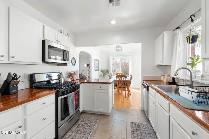 529 Moran, Reno, Nevada 89502, ,Residential Income,Residential,Moran,250057044