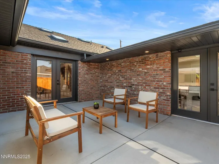 1245 Sharon, Reno, Nevada 89509, 4 Bedrooms Bedrooms, ,3 BathroomsBathrooms,Residential,Residential,Sharon,250057048