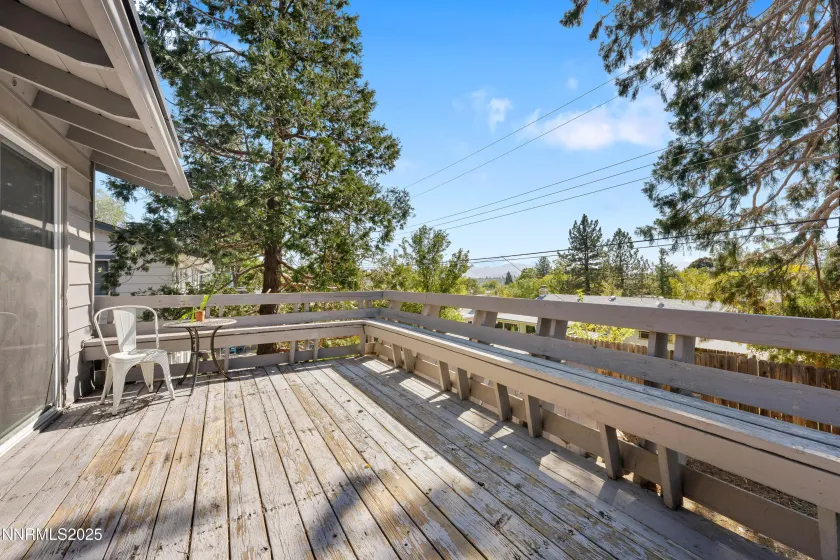 2070 7th, Reno, Nevada 89503, 5 Bedrooms Bedrooms, ,3 BathroomsBathrooms,Residential,Residential,7th,250057049