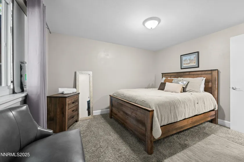 2070 7th, Reno, Nevada 89503, 5 Bedrooms Bedrooms, ,3 BathroomsBathrooms,Residential,Residential,7th,250057049