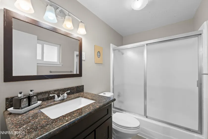 2070 7th, Reno, Nevada 89503, 5 Bedrooms Bedrooms, ,3 BathroomsBathrooms,Residential,Residential,7th,250057049
