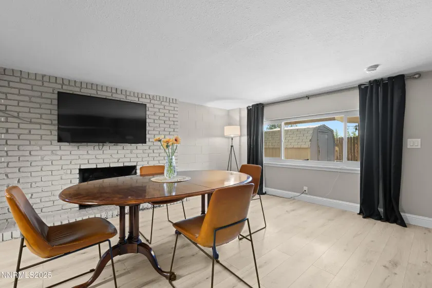 2070 7th, Reno, Nevada 89503, 5 Bedrooms Bedrooms, ,3 BathroomsBathrooms,Residential,Residential,7th,250057049