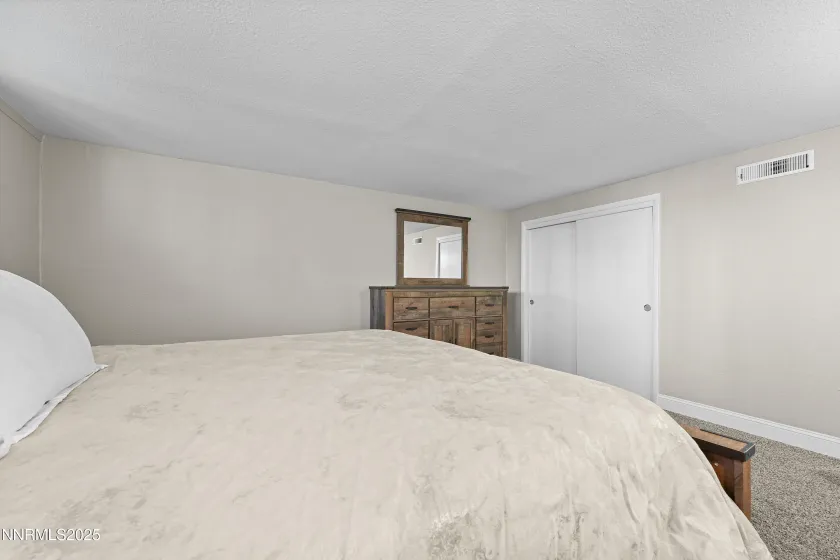 2070 7th, Reno, Nevada 89503, 5 Bedrooms Bedrooms, ,3 BathroomsBathrooms,Residential,Residential,7th,250057049