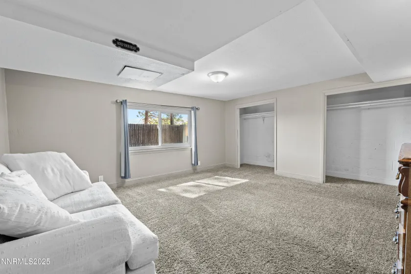 2070 7th, Reno, Nevada 89503, 5 Bedrooms Bedrooms, ,3 BathroomsBathrooms,Residential,Residential,7th,250057049