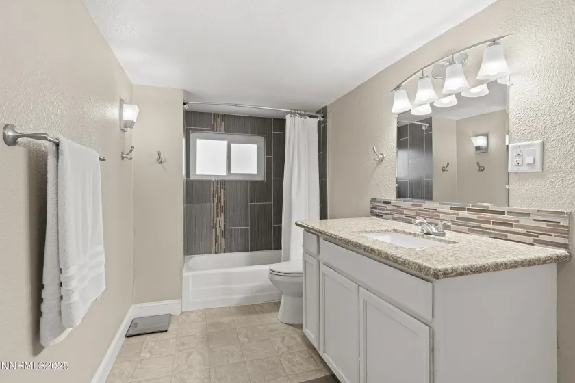 2070 7th, Reno, Nevada 89503, 5 Bedrooms Bedrooms, ,3 BathroomsBathrooms,Residential,Residential,7th,250057049