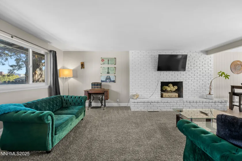 2070 7th, Reno, Nevada 89503, 5 Bedrooms Bedrooms, ,3 BathroomsBathrooms,Residential,Residential,7th,250057049