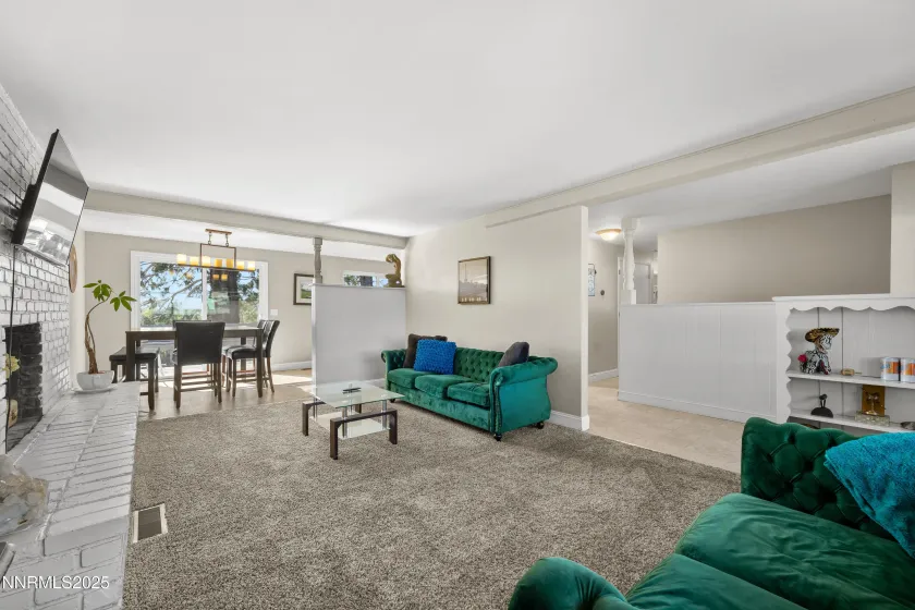 2070 7th, Reno, Nevada 89503, 5 Bedrooms Bedrooms, ,3 BathroomsBathrooms,Residential,Residential,7th,250057049