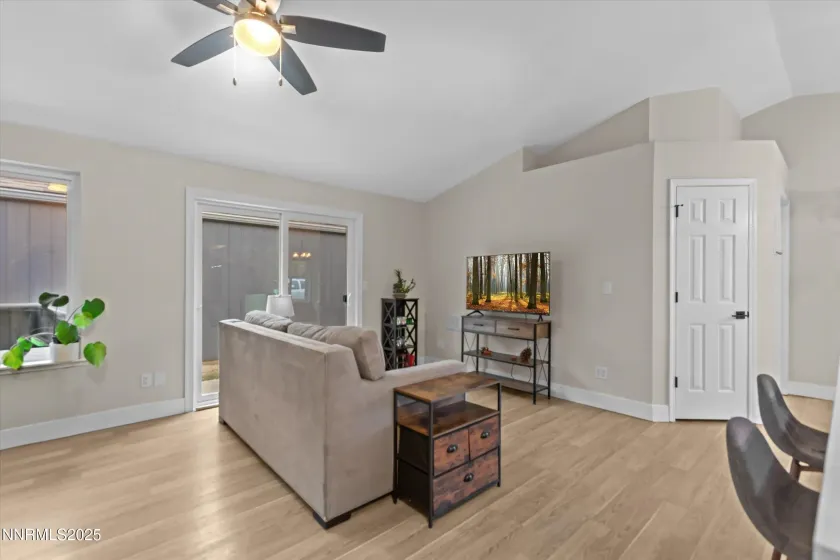 4183 Mina, Carson City, Nevada 89706, 3 Bedrooms Bedrooms, ,2 BathroomsBathrooms,Residential,Residential,Mina,250057050