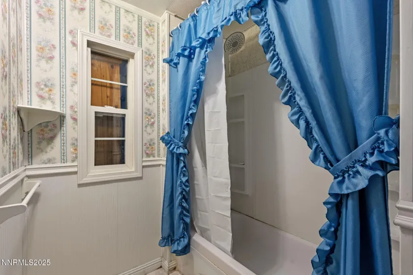 180 Staci, Sun Valley, Nevada 89433, 2 Bedrooms Bedrooms, ,2 BathroomsBathrooms,Residential,Residential,Staci,250057055