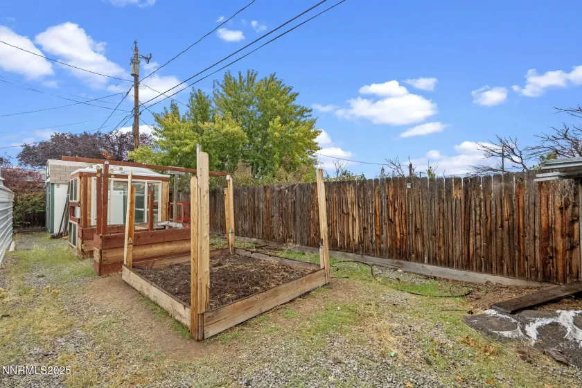 180 Staci, Sun Valley, Nevada 89433, 2 Bedrooms Bedrooms, ,2 BathroomsBathrooms,Residential,Residential,Staci,250057055