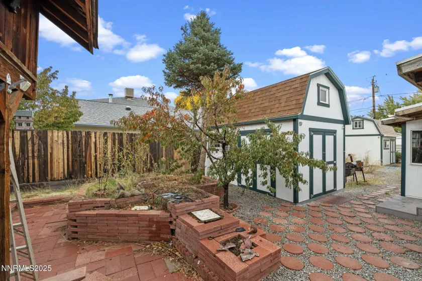 180 Staci, Sun Valley, Nevada 89433, 2 Bedrooms Bedrooms, ,2 BathroomsBathrooms,Residential,Residential,Staci,250057055