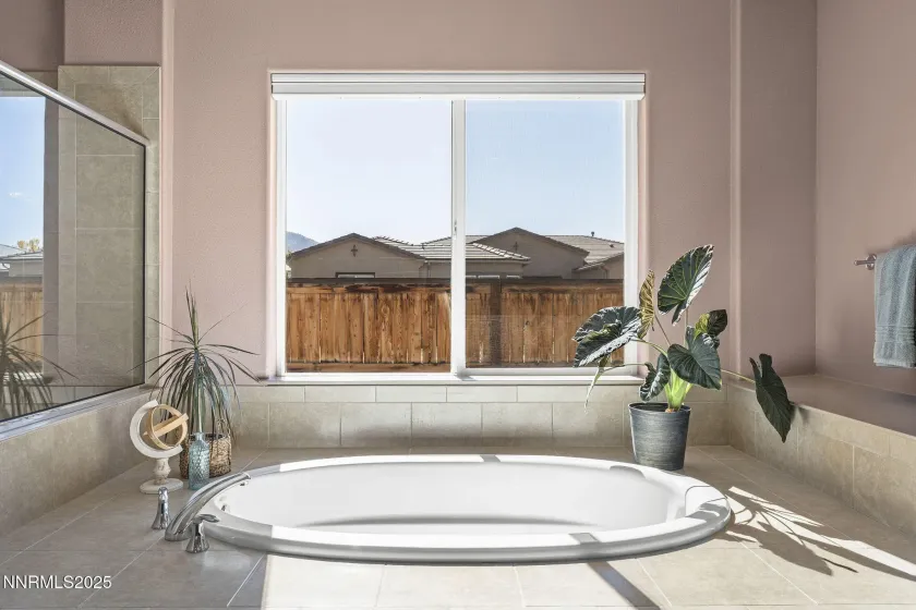 9897 Firefoot, Reno, Nevada 89521, 5 Bedrooms Bedrooms, ,5 BathroomsBathrooms,Residential,Residential,Firefoot,250057058
