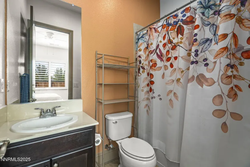 9897 Firefoot, Reno, Nevada 89521, 5 Bedrooms Bedrooms, ,5 BathroomsBathrooms,Residential,Residential,Firefoot,250057058