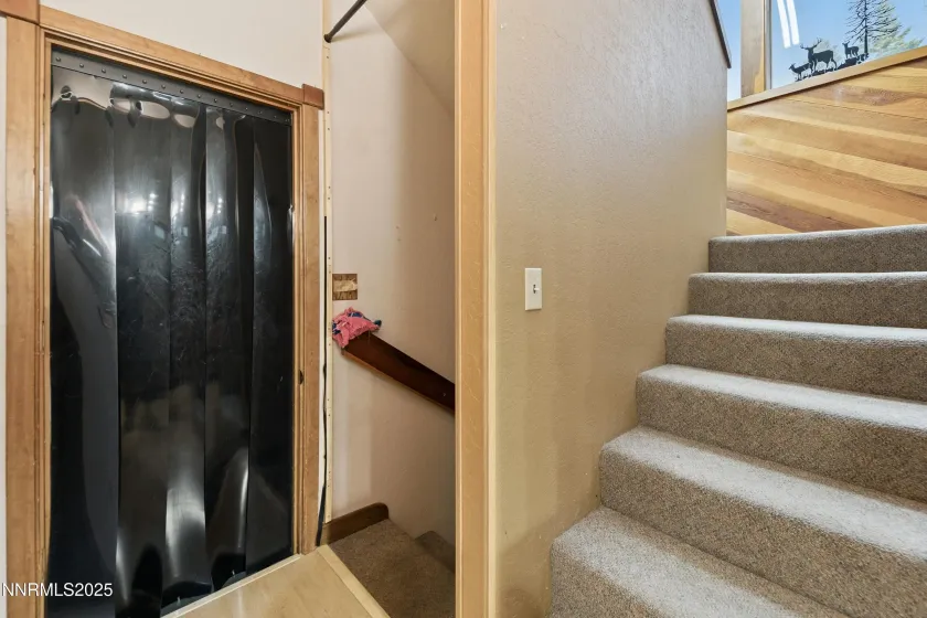 678 Virginia, Stateline, Nevada 89449, 3 Bedrooms Bedrooms, ,3 BathroomsBathrooms,Residential,Residential,Virginia,250057063