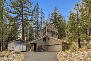 678 Virginia, Stateline, Nevada 89449, 3 Bedrooms Bedrooms, ,3 BathroomsBathrooms,Residential,Residential,Virginia,250057063