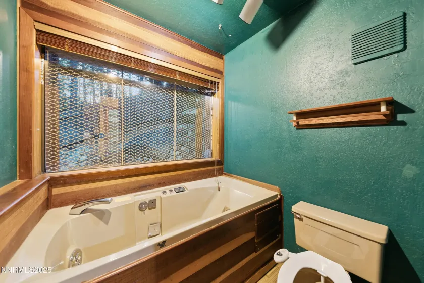 678 Virginia, Stateline, Nevada 89449, 3 Bedrooms Bedrooms, ,3 BathroomsBathrooms,Residential,Residential,Virginia,250057063