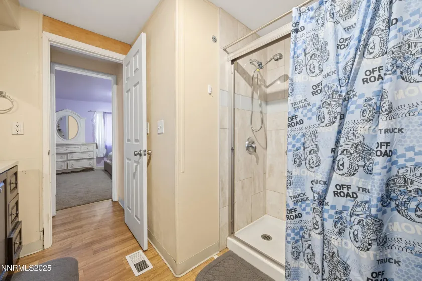 2735 Daffodil, Reno, Nevada 89512, 3 Bedrooms Bedrooms, ,2 BathroomsBathrooms,Residential,Residential,Daffodil,250057065