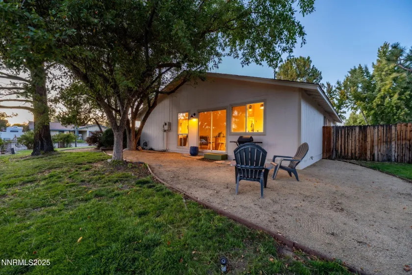 707 Glen Meadow, Sparks, Nevada 89434, 3 Bedrooms Bedrooms, ,2 BathroomsBathrooms,Residential,Residential,Glen Meadow,250057067