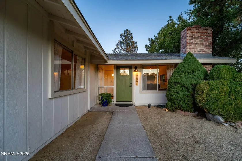 707 Glen Meadow, Sparks, Nevada 89434, 3 Bedrooms Bedrooms, ,2 BathroomsBathrooms,Residential,Residential,Glen Meadow,250057067