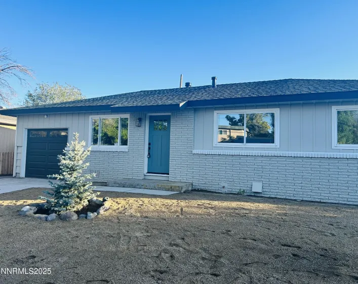 2385 Pauline, Sparks, Nevada 89431, 3 Bedrooms Bedrooms, ,2 BathroomsBathrooms,Residential,Residential,Pauline,250057068