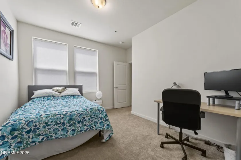 4928 Black Falcon, Sun Valley, Nevada 89433, 3 Bedrooms Bedrooms, ,3 BathroomsBathrooms,Residential,Residential,Black Falcon,250057071