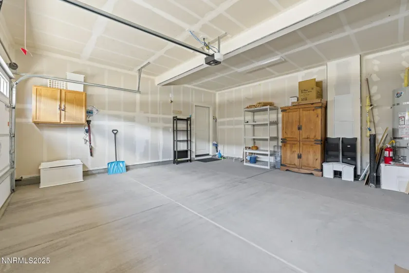 4928 Black Falcon, Sun Valley, Nevada 89433, 3 Bedrooms Bedrooms, ,3 BathroomsBathrooms,Residential,Residential,Black Falcon,250057071