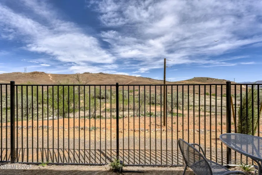4928 Black Falcon, Sun Valley, Nevada 89433, 3 Bedrooms Bedrooms, ,3 BathroomsBathrooms,Residential,Residential,Black Falcon,250057071