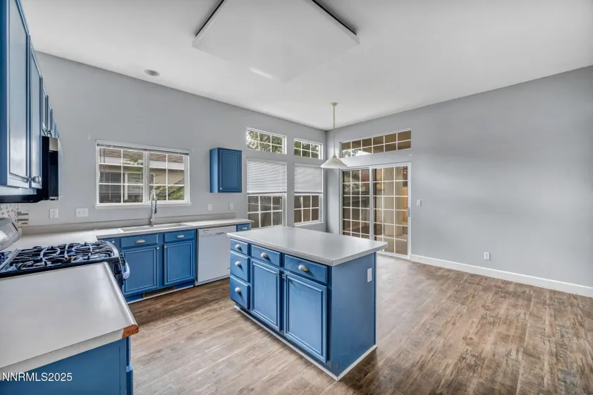 2750 Carriage Crest, Carson City, Nevada 89706, 3 Bedrooms Bedrooms, ,2 BathroomsBathrooms,Residential,Residential,Carriage Crest,250057077