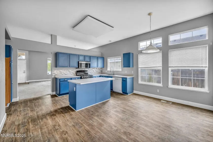 2750 Carriage Crest, Carson City, Nevada 89706, 3 Bedrooms Bedrooms, ,2 BathroomsBathrooms,Residential,Residential,Carriage Crest,250057077