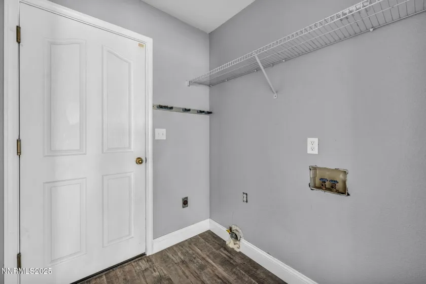 2750 Carriage Crest, Carson City, Nevada 89706, 3 Bedrooms Bedrooms, ,2 BathroomsBathrooms,Residential,Residential,Carriage Crest,250057077