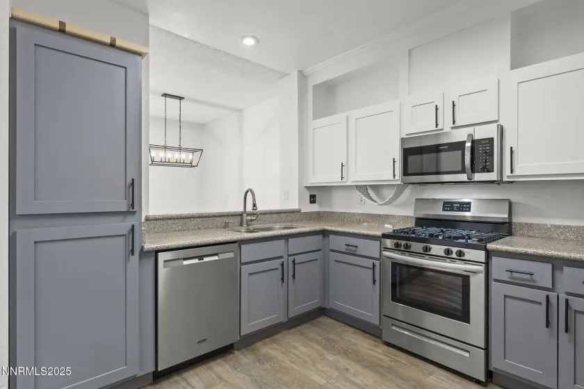 1822 Sierra Highlands, Reno, Nevada 89523, 2 Bedrooms Bedrooms, ,3 BathroomsBathrooms,Residential,Residential,Sierra Highlands,250057078