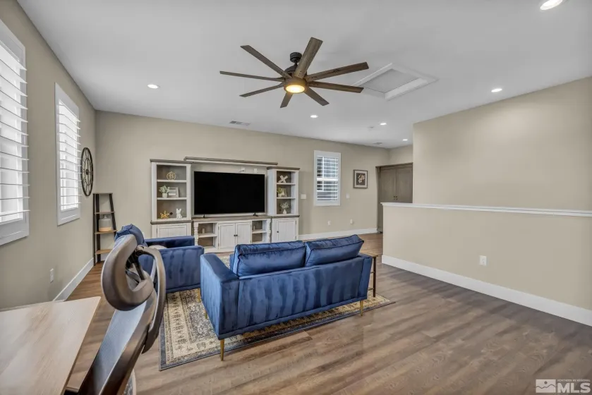 619 Camargue, Reno, Nevada 89511, 4 Bedrooms Bedrooms, ,3 BathroomsBathrooms,Residential Lease,Manufactured,Camargue,250057083