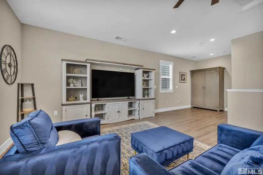 619 Camargue, Reno, Nevada 89511, 4 Bedrooms Bedrooms, ,3 BathroomsBathrooms,Residential Lease,Manufactured,Camargue,250057083
