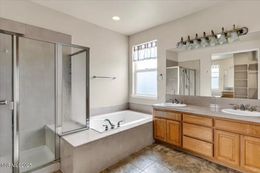 2639 Wildhorse, Minden, Nevada 89423, 4 Bedrooms Bedrooms, ,4 BathroomsBathrooms,Residential,Residential,Wildhorse,250057085