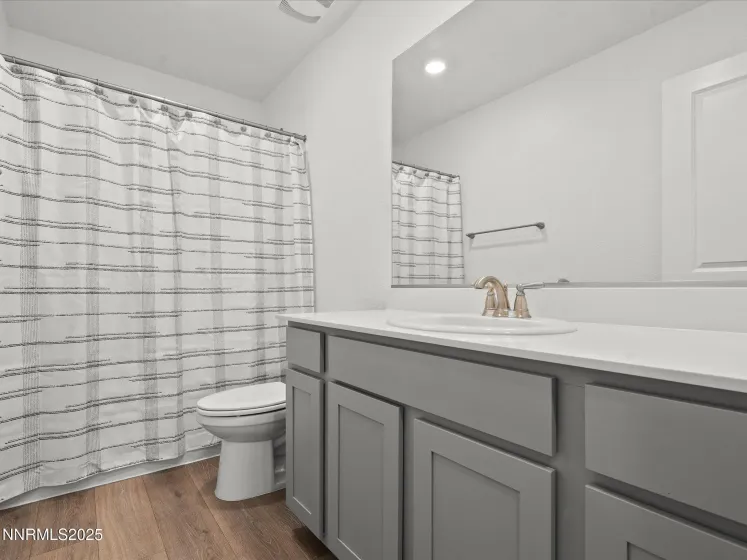 1976 Amazonite, Sparks, Nevada 89436, 4 Bedrooms Bedrooms, ,3 BathroomsBathrooms,Residential,Residential,Amazonite,250057086
