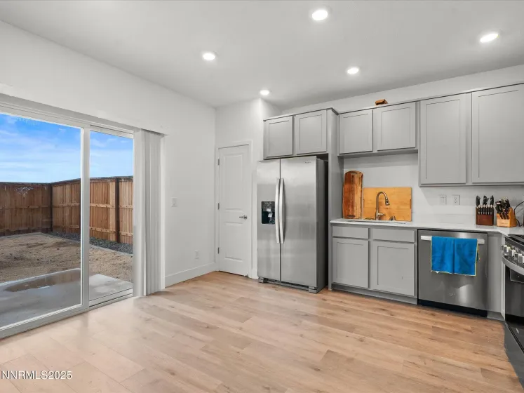 1976 Amazonite, Sparks, Nevada 89436, 4 Bedrooms Bedrooms, ,3 BathroomsBathrooms,Residential,Residential,Amazonite,250057086