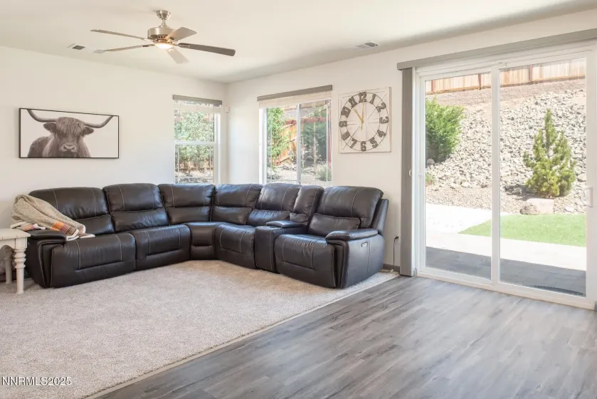 8139 Dornoch, Reno, Nevada 89439, 4 Bedrooms Bedrooms, ,3 BathroomsBathrooms,Residential,Residential,Dornoch,250057091