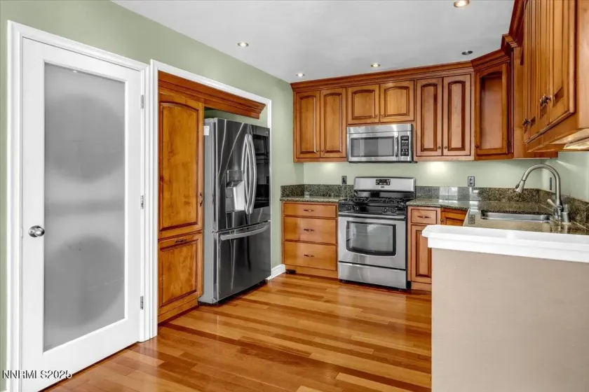 1675 Hensley, Reno, Nevada 89503, 3 Bedrooms Bedrooms, ,2 BathroomsBathrooms,Residential,Residential,Hensley,250057090