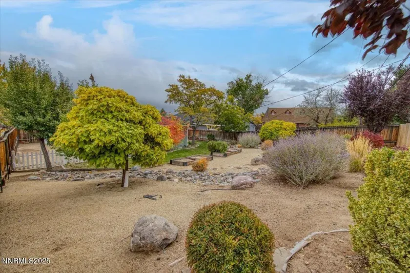 1675 Hensley, Reno, Nevada 89503, 3 Bedrooms Bedrooms, ,2 BathroomsBathrooms,Residential,Residential,Hensley,250057090
