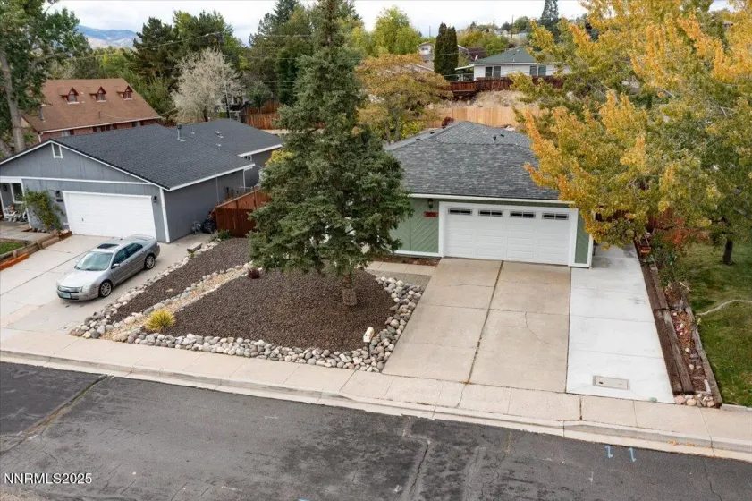 1675 Hensley, Reno, Nevada 89503, 3 Bedrooms Bedrooms, ,2 BathroomsBathrooms,Residential,Residential,Hensley,250057090