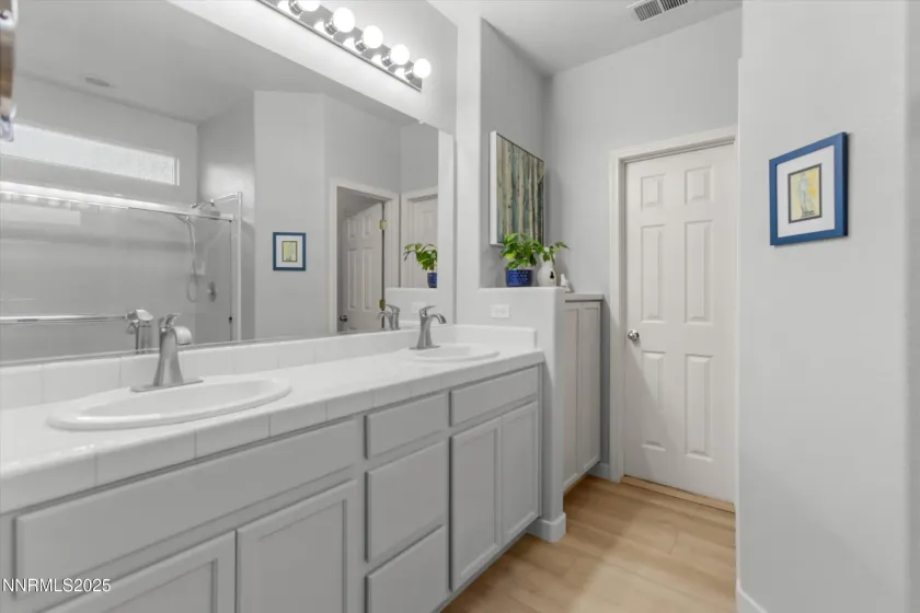 9756 Ripple, Reno, Nevada 89521, 2 Bedrooms Bedrooms, ,2 BathroomsBathrooms,Residential,Residential,Ripple,250057093