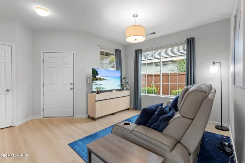 9756 Ripple, Reno, Nevada 89521, 2 Bedrooms Bedrooms, ,2 BathroomsBathrooms,Residential,Residential,Ripple,250057093