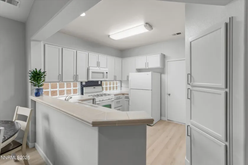 9756 Ripple, Reno, Nevada 89521, 2 Bedrooms Bedrooms, ,2 BathroomsBathrooms,Residential,Residential,Ripple,250057093