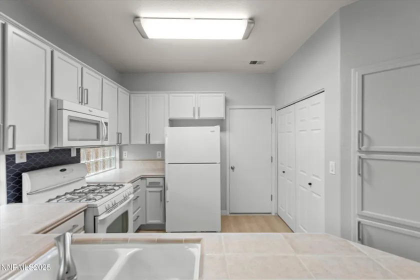9756 Ripple, Reno, Nevada 89521, 2 Bedrooms Bedrooms, ,2 BathroomsBathrooms,Residential,Residential,Ripple,250057093