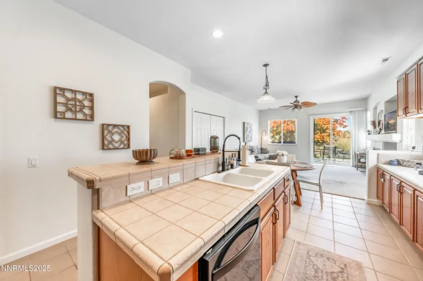 2750 Arrowsmith, Sparks, Nevada 89436, 3 Bedrooms Bedrooms, ,2 BathroomsBathrooms,Residential,Residential,Arrowsmith,250057094